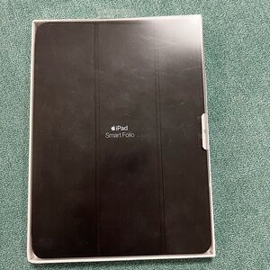 Apple Smart Folio for iPad Pro 11-inch- Black